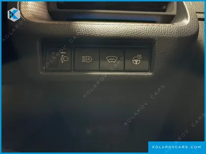TOYOTA PRIUS 2.0 XLE