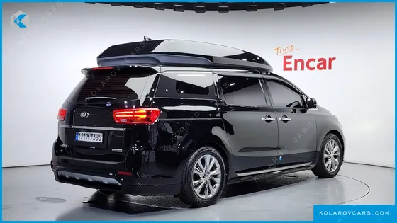 KIA CARNIVAL GASOLINE 9-SEATER HI-LIMOUSINE