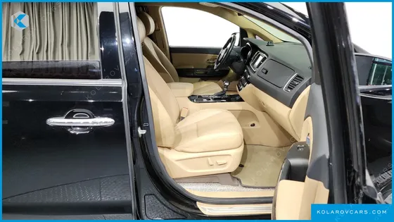 KIA CARNIVAL GASOLINE 9-SEATER HI-LIMOUSINE