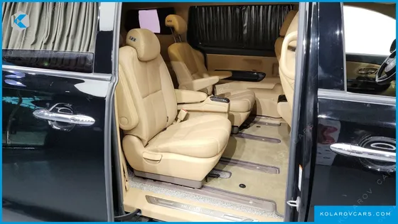 KIA CARNIVAL GASOLINE 9-SEATER HI-LIMOUSINE