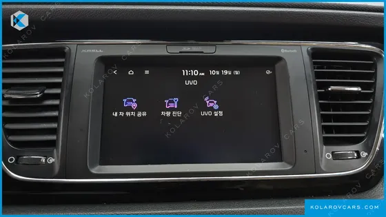 KIA CARNIVAL GASOLINE 7-SEATER HI-LIMOUSINE