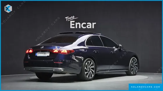 MERCEDES E-CLASS E300 4MATIC EXCLUSIVE