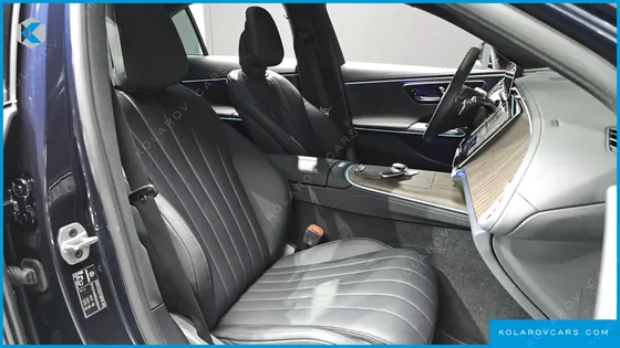 MERCEDES E-CLASS E300 4MATIC EXCLUSIVE