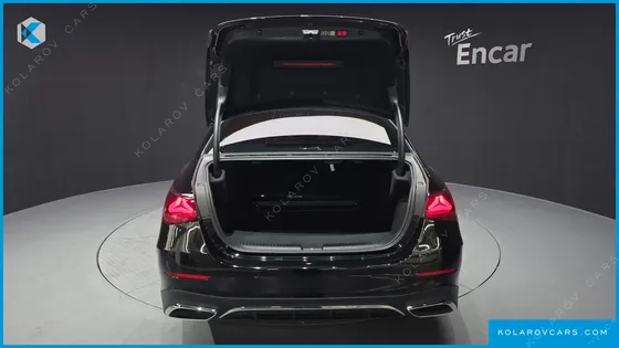 MERCEDES E-CLASS E300 4MATIC AMG LINE