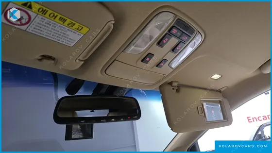 KIA CARNIVAL 7-SEATER HI-LIMOUSINE