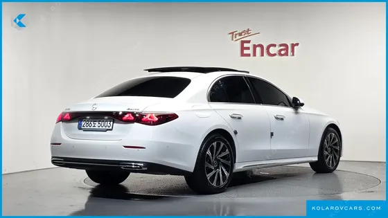 MERCEDES E-CLASS E300 4MATIC EXCLUSIVE