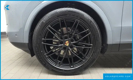 PORSCHE CAYENNE 3.0 COUPE