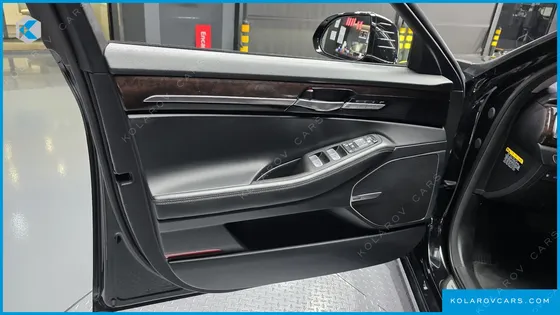 GENESIS EQ900 3.8 GDI AWD