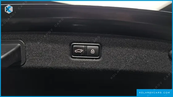 GENESIS EQ900 3.8 GDI AWD