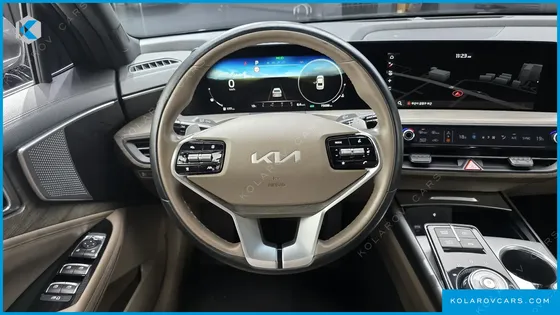 KIA K8 2.5 GASOLINE 2WD