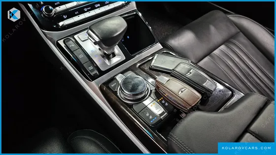 GENESIS EQ900 3.8 GDI AWD