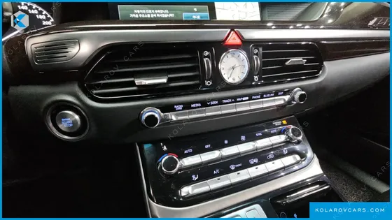 GENESIS EQ900 3.8 GDI AWD