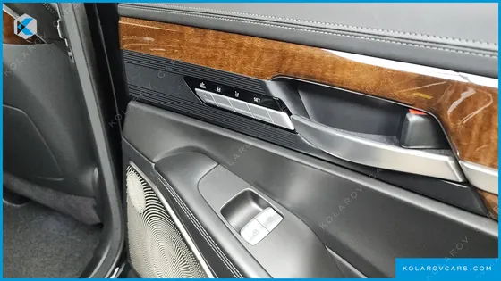 GENESIS EQ900 5.0 GDI AWD