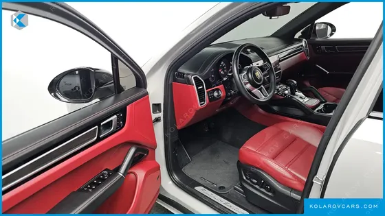 PORSCHE CAYENNE 3.0 COUPE PLATINUM EDITION