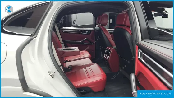 PORSCHE CAYENNE 3.0 COUPE PLATINUM EDITION