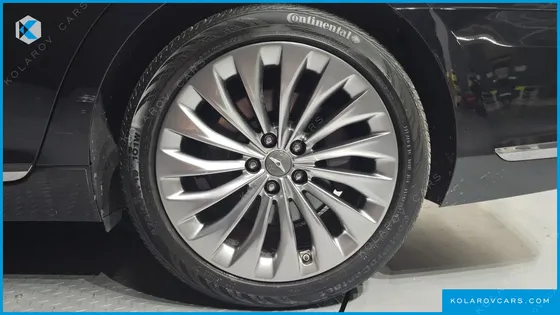 GENESIS EQ900 3.8 GDI AWD