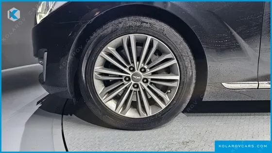 GENESIS EQ900 3.8 GDI AWD