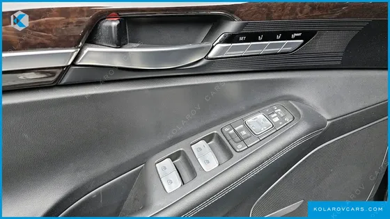 GENESIS EQ900 3.8 GDI AWD