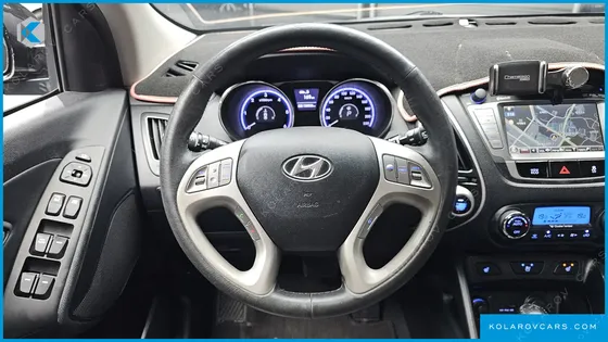 HYUNDAI TUCSON DIESEL 2WD LX20