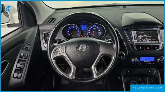 HYUNDAI TUCSON DIESEL 2WD LX20