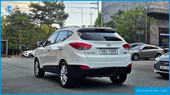 HYUNDAI TUCSON DIESEL 2WD LMX20
