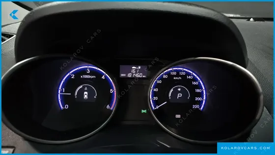 HYUNDAI TUCSON DIESEL 2WD LMX20