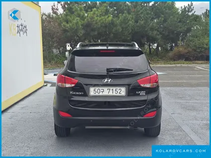 HYUNDAI TUCSON DIESEL 2WD LX20