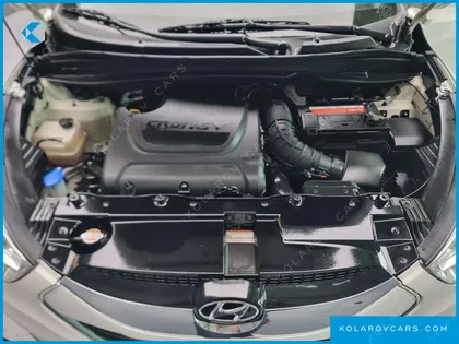 HYUNDAI TUCSON DIESEL 2WD LX20