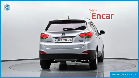 HYUNDAI TUCSON DIESEL 2WD LX20
