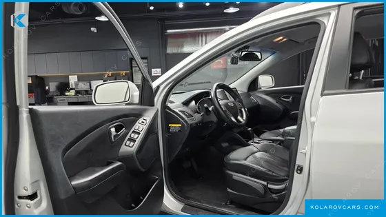 HYUNDAI TUCSON DIESEL 2WD LX20