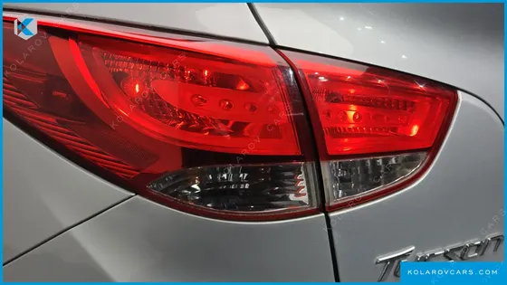 HYUNDAI TUCSON DIESEL 2WD LX20