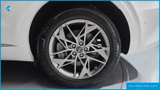 GENESIS GV70 2.5T GASOLINE 2WD