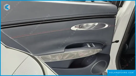 GENESIS GV70 2.5T GASOLINE 2WD