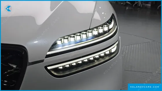 GENESIS GV70 2.5T GASOLINE 2WD