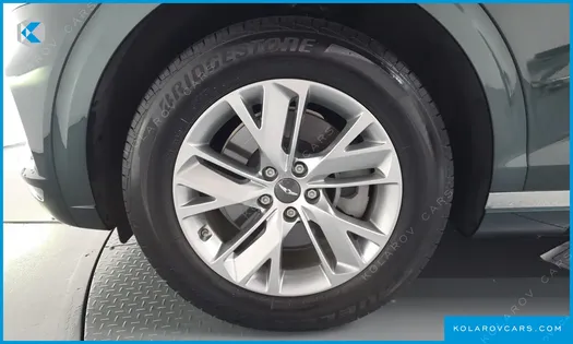 GENESIS GV70 2.5T GASOLINE 2WD