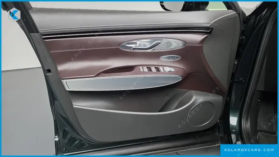GENESIS GV70 2.5T GASOLINE 2WD