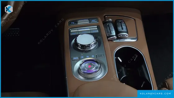GENESIS GV70 2.5T GASOLINE 2WD