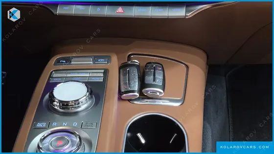 GENESIS GV70 2.5T GASOLINE 2WD