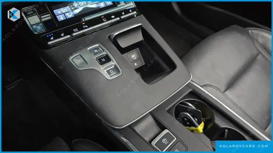 HYUNDAI GRANDEUR EXCLUSIVE