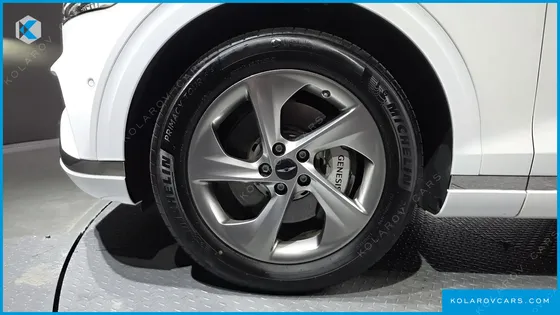 GENESIS GV70 2.5T GASOLINE 2WD