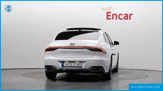 HYUNDAI GRANDEUR LE BLANC