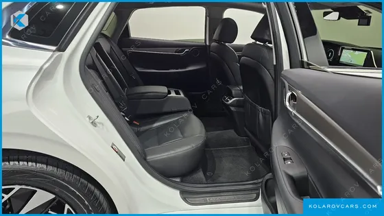 HYUNDAI GRANDEUR LE BLANC