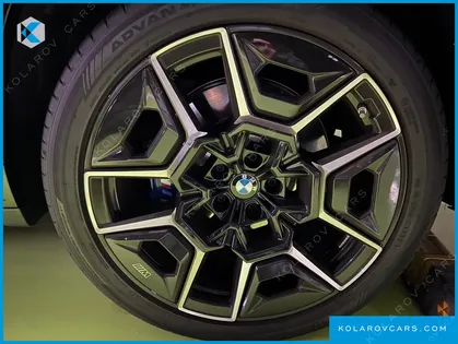 BMW XM 4.4