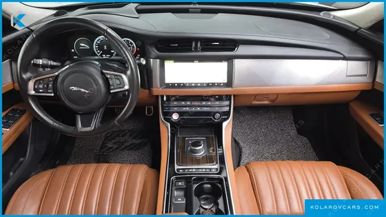 JAGUAR XF 25T PORTFOLIO