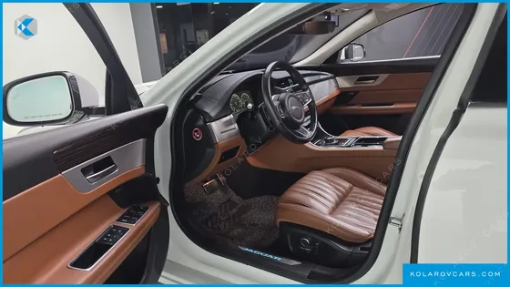 JAGUAR XF 25T PORTFOLIO