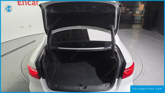 JAGUAR XF 25T PORTFOLIO