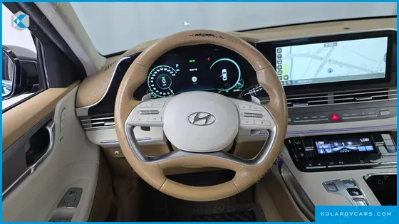 HYUNDAI GRANDEUR CALLIGRAPHY