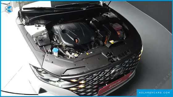 HYUNDAI GRANDEUR LE BLANC