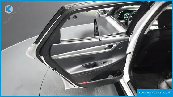HYUNDAI GRANDEUR LE BLANC