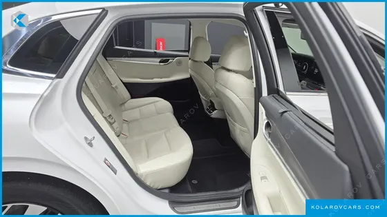 HYUNDAI GRANDEUR LE BLANC